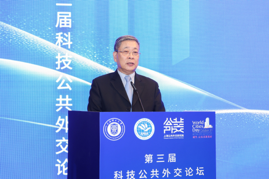 李文辉作总结讲话